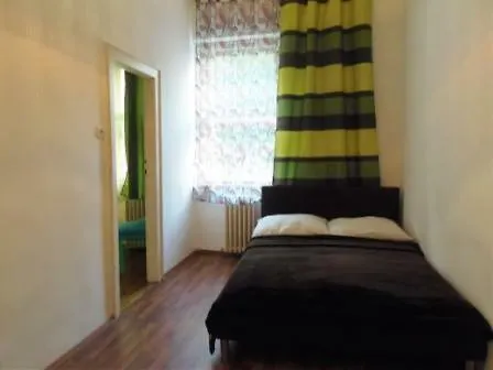 Guest house Room With Bathroom In Budapest Center